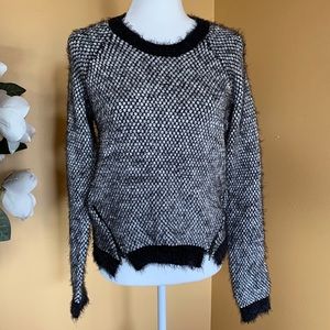 Dex 1963 Sweater Soft White-black Pullover Long Sleeve Sweater Size Small.